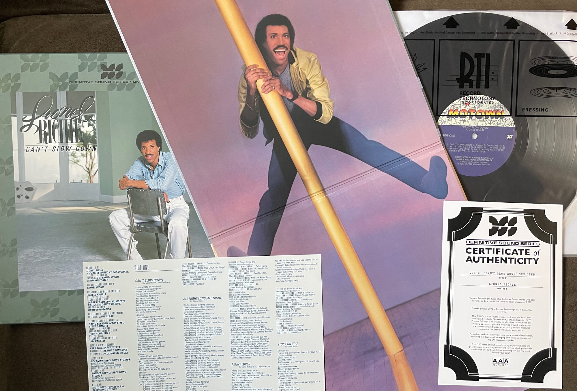 Contents of the DSS pressing of Can't Slow Down.